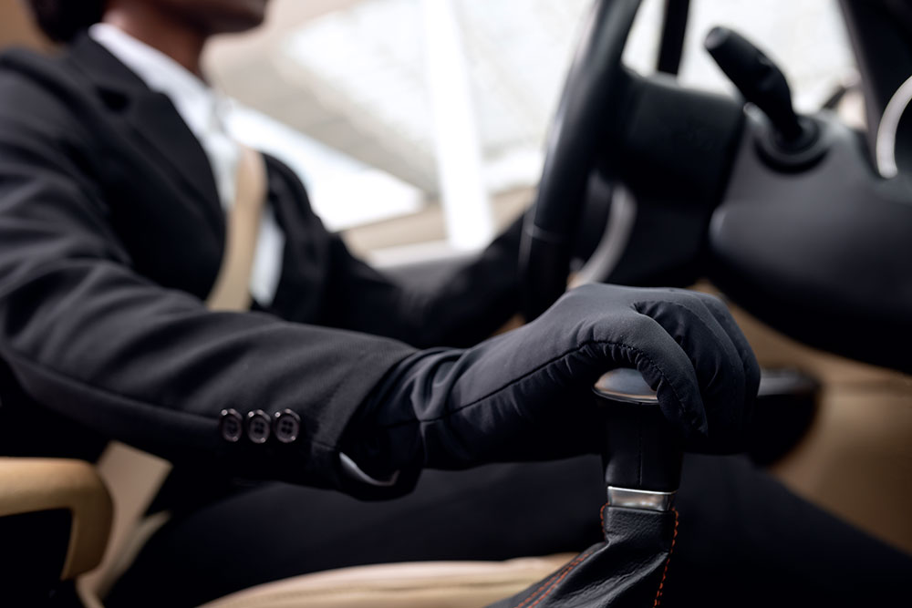The Role of Professional Chauffeurs in Prom Limousine Rentals