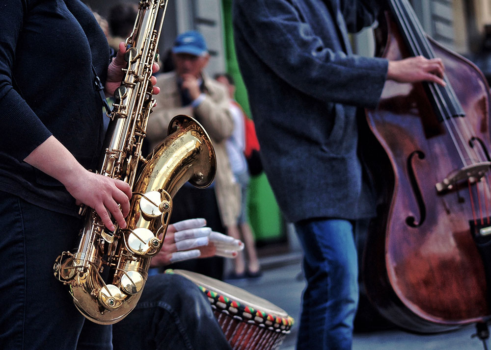 Experience the Magic of Montreal: Top Summer Events and Arrive in Style