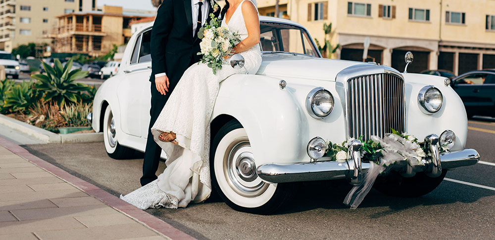 Arrivez avec élégance : Pourquoi louer une limousine pour votre mariage est une excellente idée