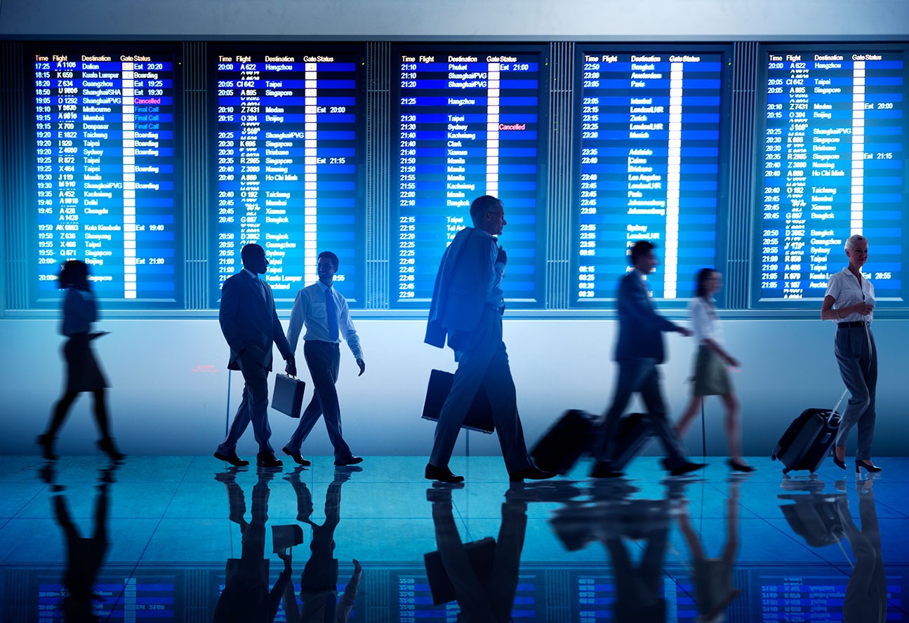 Top 5 Benefits of Using Star Limousine for Airport Pickup & Drop-off in Montreal